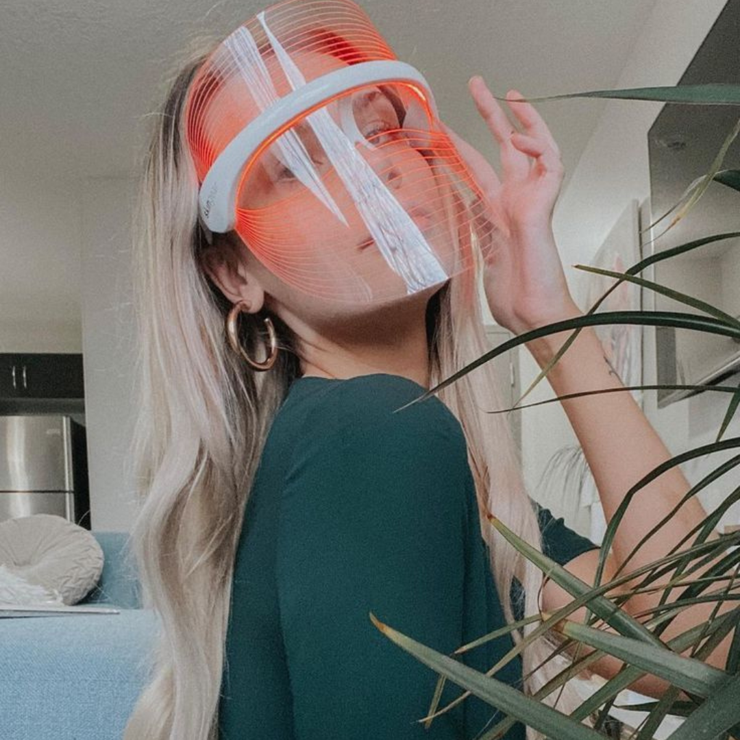 Led skin therapy mask